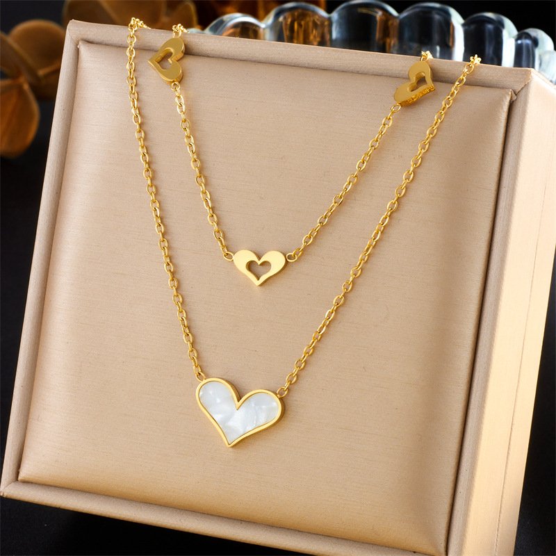 Collier Lovette